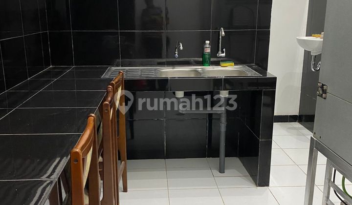 For Sale: Parkway Shop House in Pakuwon City, 2.5 Floors, Strategic Location, Ready to Occupy. 2