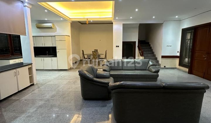 Jual Rumah di Graha Family 2 Lantai Posisi Hook Row Jalan Kembar 2