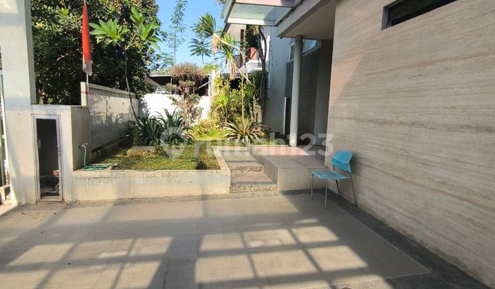 Rumah Minimalis Modern di Graha Famili 2 Lantai 4 Kamar Tidur 2