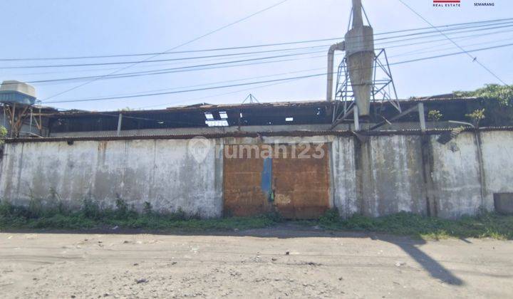 Gudang 1 Lantai Siap Pakai di Lik Genuk Lokasi Dekat Tol Kaligawe 1
