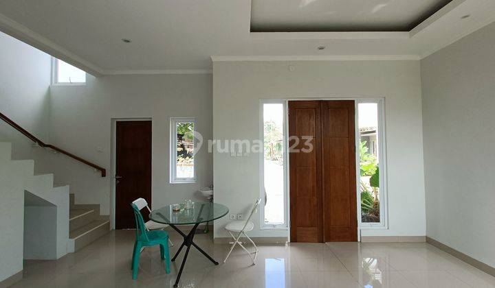 Rumah 2 Lantai Siap Huni , Strategis Dekat Tol Cibubur 6