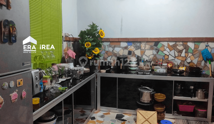 Rumah, Ruang Usaha beserta Gudang Solo Kota 2