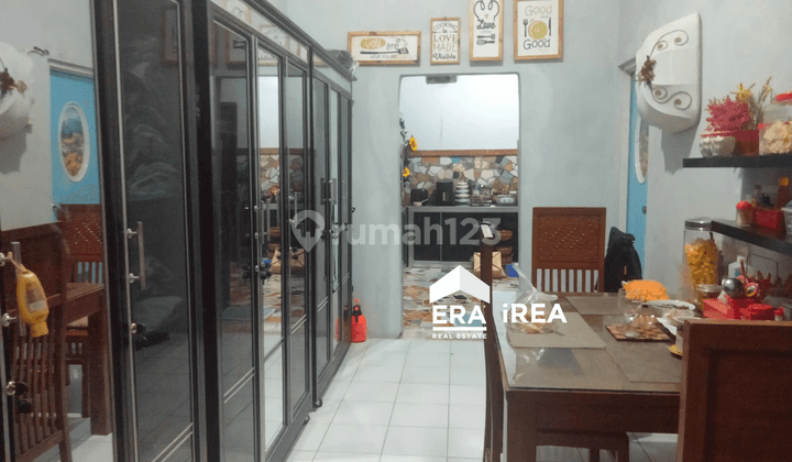 Rumah, Ruang Usaha beserta Gudang Solo Kota 8