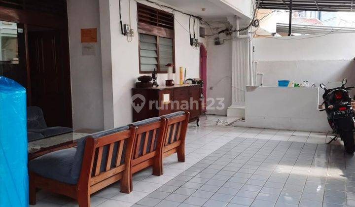 Rumah Kost Strategis Kebayoran Baru 2