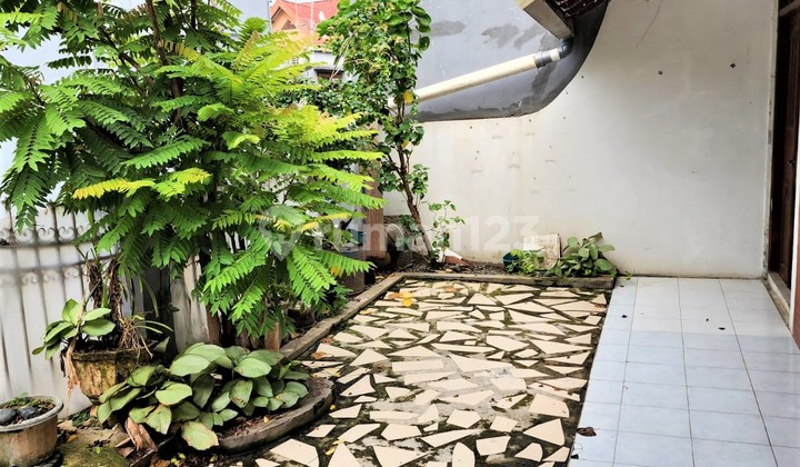 Disewakan Rumah Asri Jurangmangu Dekat Kampus Stan Bintaro 3067 8
