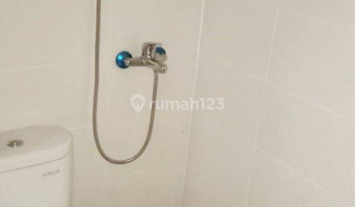 Disewa rumah siap huni 2 lantai dekat stasiun lokasi Bintaro 3110 3