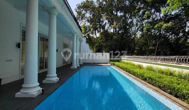 The American Houseat Mentengjakarta Pusat The American Houseat Mentengjakarta Pusat