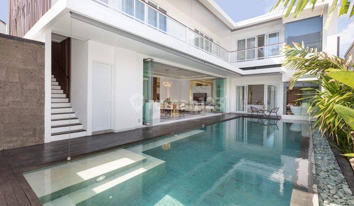Dijual Modern Villa Baru Lantai 2 Di Seminyak Bali  1