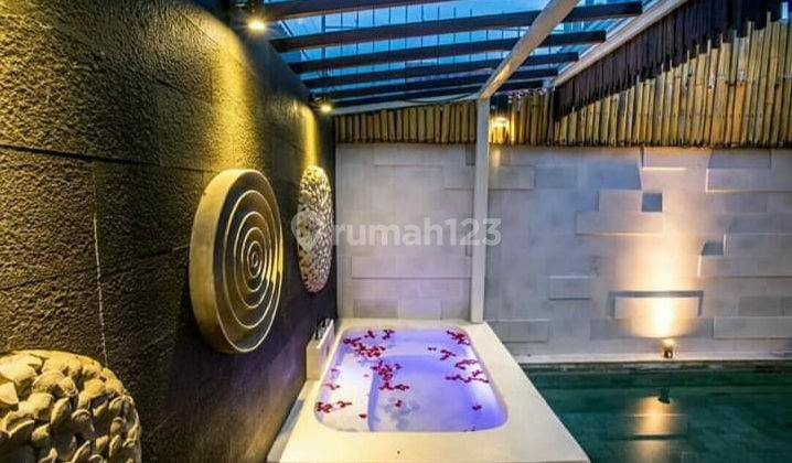 Dijual 2 Unit Villa Sangat Terawat Di Kawasan Seminyak Bali  4