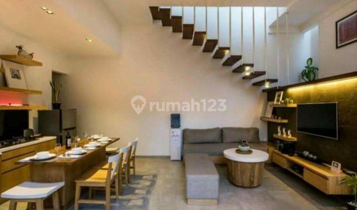 Dijual 2 Unit Villa Sangat Terawat Di Kawasan Seminyak Bali  7
