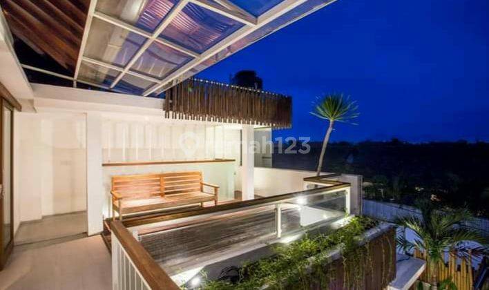 Dijual 2 Unit Villa Sangat Terawat Di Kawasan Seminyak Bali  12