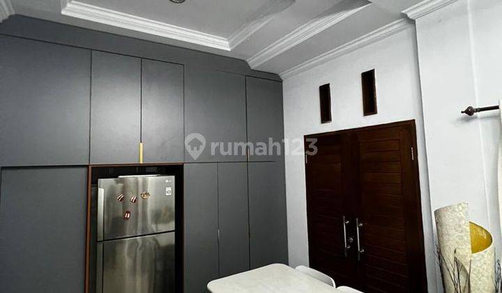 Dijual Rumah Lantai 2 Minimalis Modern Kawasan Perumahan  4