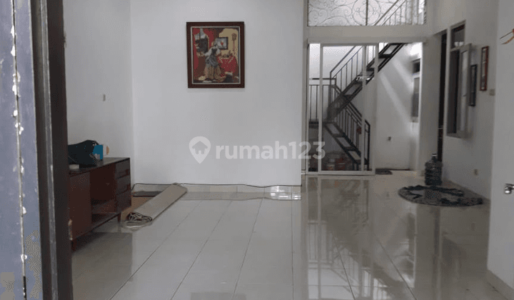 Dijual Rumah Harmonis di Kawasan Perumahan Bukit Golf  13