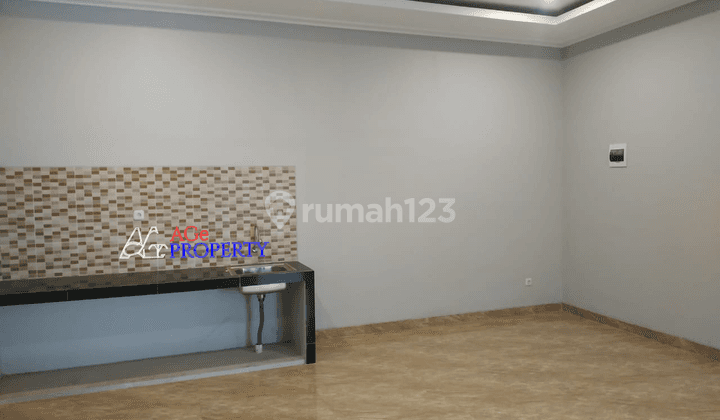 Disewa Rumah Bergaya Modern Minimalis di Cipayung  5