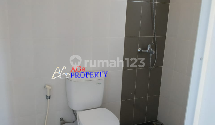 Disewa Rumah Bergaya Modern Minimalis di Cipayung  8