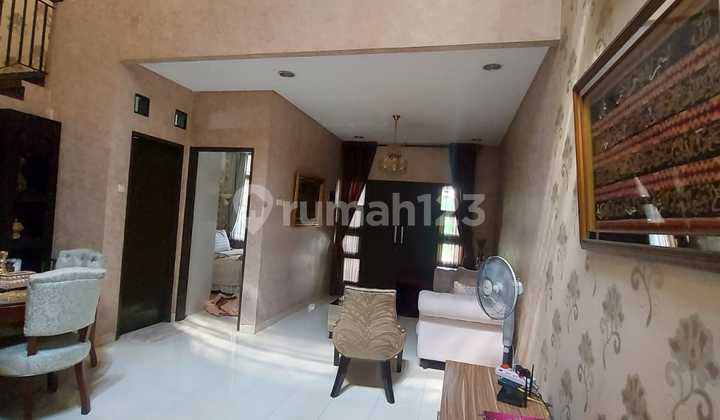 Rumah Sewa Full Furnished Di Perumahan Raffles Hills 2