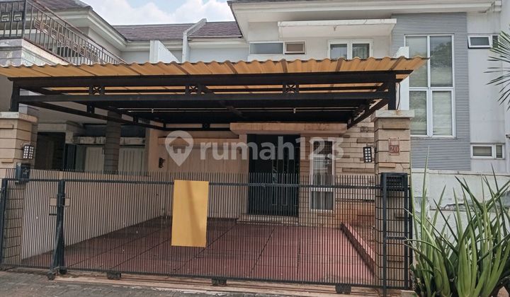 Di Jual Rumah Second Bergaya Modern Di Perumahaan Kota Wisata 2