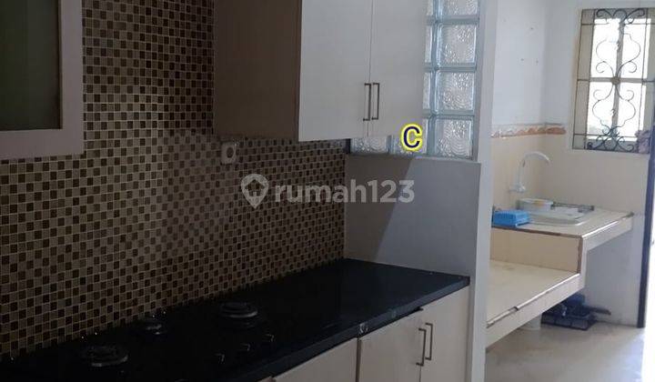 Rumah Sewa Lokasi Strategis Berlantai Dua Kotawisata 2