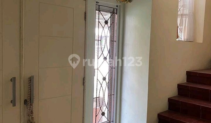 Dijual Rumah Bergaya Modern Di Raffles Hills 2