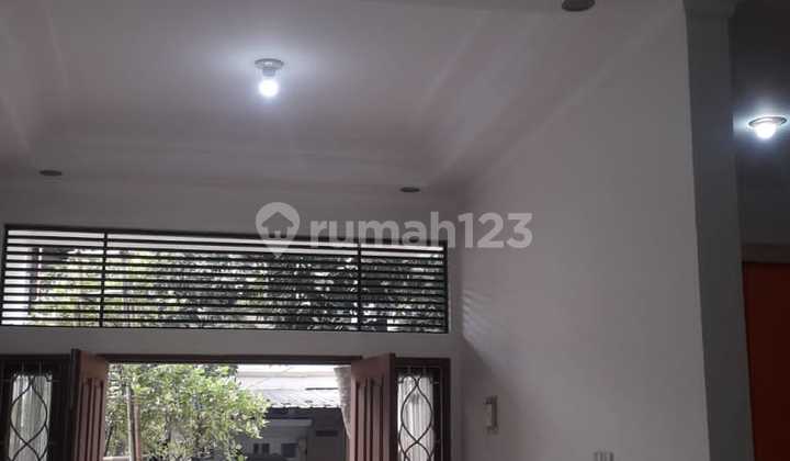 Dijual Rumah Strategis Di Raffles Hills  2