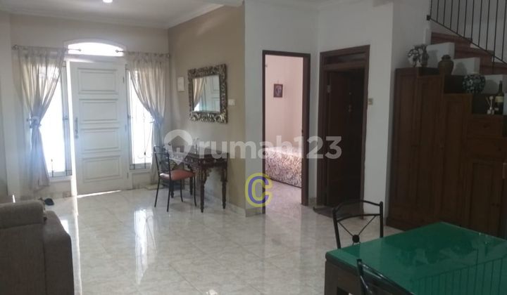 Rumah Sewa Furnished Siap Huni Nyaman Raffles Hills  2