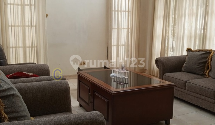 Rumah Bagus Siap Huni Di Boulevard Kota Wisata  2