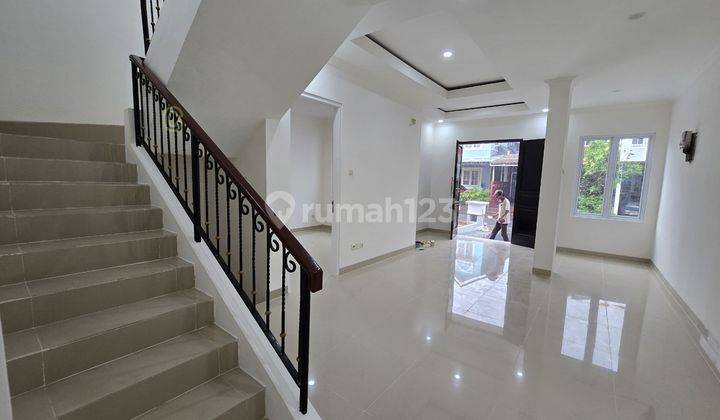 Rumah Modern Klasik Siap Huni Legenda Wisata 2