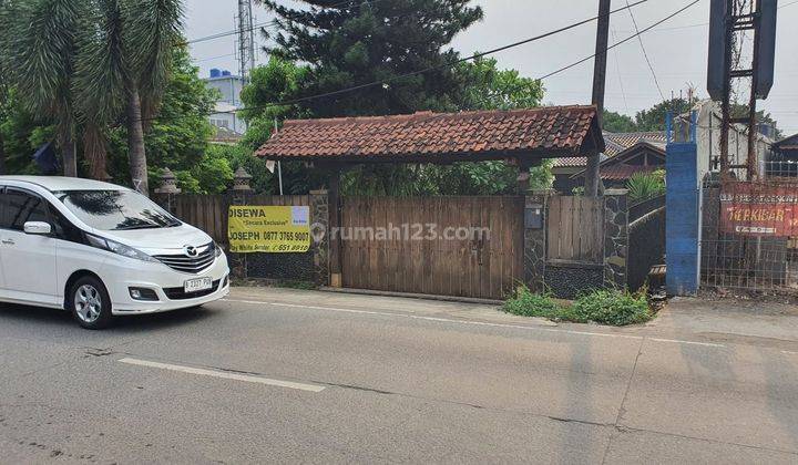 Rumah di jalan raya hankam jatiwarna SHM Timur 1