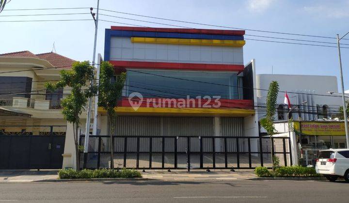 Dijual tempat usaha raya manyar kertoarjo 1