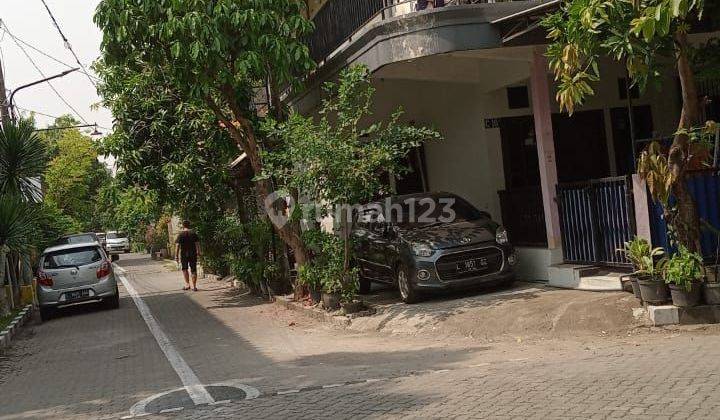 Dijual rumah kos karah agung 1