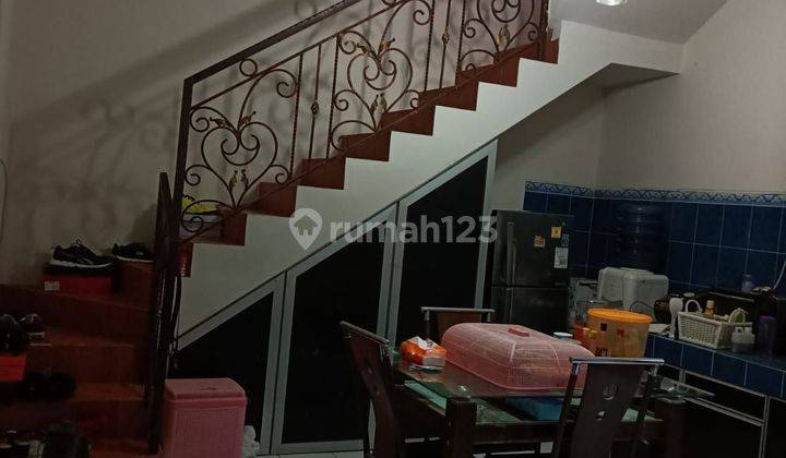 Dijual rumah babatan pratama wiyung 2