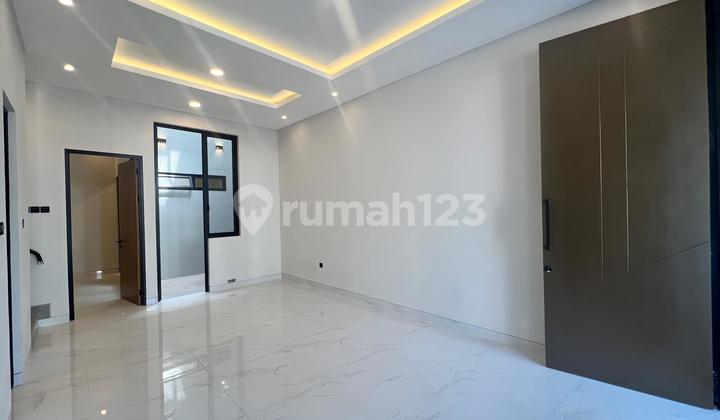 Dijual Rumah Dian Istana 2