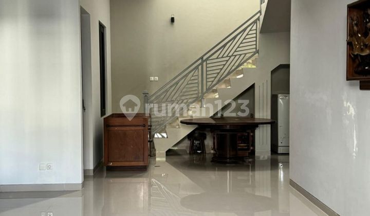 Disewakan Rumah Darmo.permai Utara 2