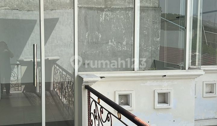 Dijual.rumah Darmo.hill 2