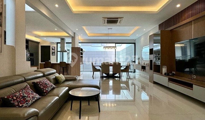 For Sale Newly Renovated Tropical, Exclusive Area & Elite 2