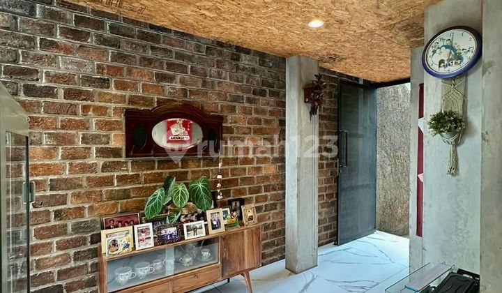 For Sale Modern Industrial 2,5 Lantai Dalam Cluster di Veteran  2