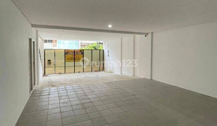 For Sale Brand New House 4 Lantai Semi Furnished di Pulomas 2