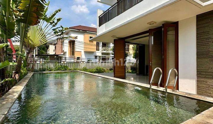 For Sale Modern Tropical House Posisi Hook Dekat Ke Stasiun Mrt 1