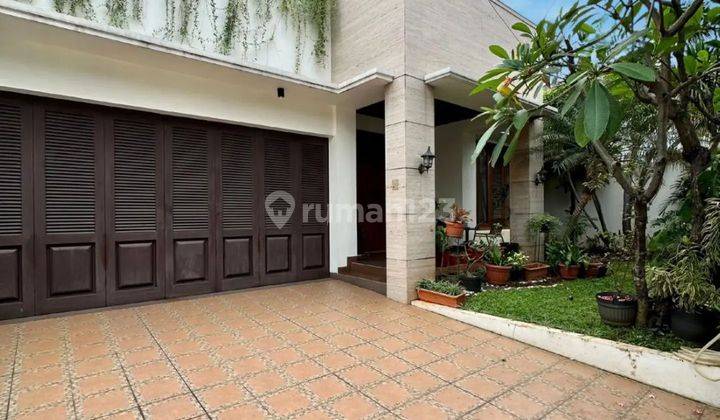 For Sale Luxurious Classic Tropical House Semi Furnished, SHM  2