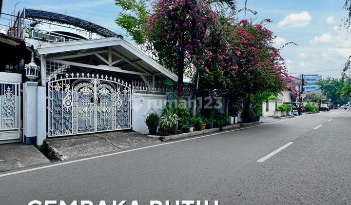 For Sale Rumah 2 Lantai Akses Jalan Lebar, Besar dan Strategis 1