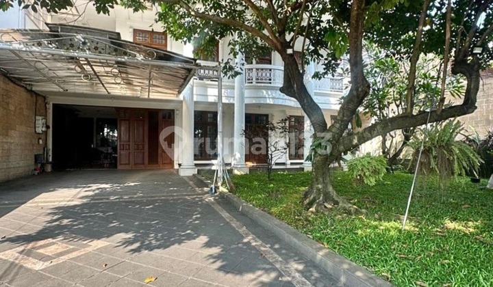 For Sale Rumah Asri, Terawat, Halaman Depan & Belakang Luas 2