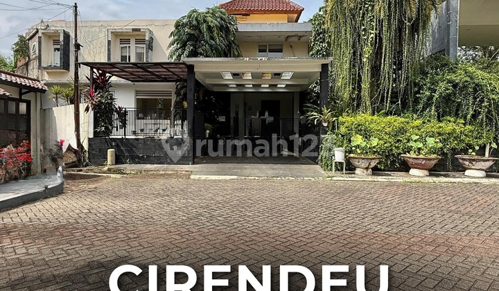 For Sale Rumah 2,5 Lantai Dalam Komplek & Row Jalan Lebar