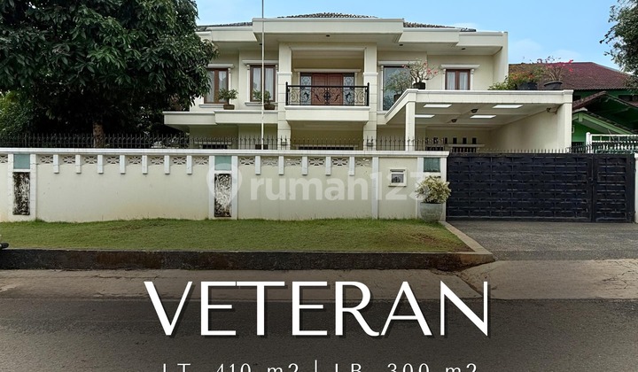 For Sale Ready-to-Occupy House, Semi-Furnished & Corner Position - Veteran