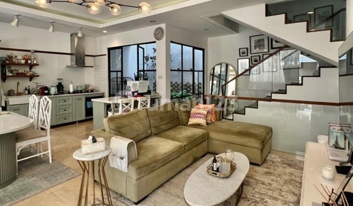 For Sale Modern Tropical Townhouse 3 Lantai Bagus 2