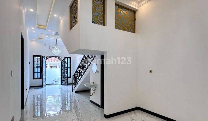 For Sale Brand New Classic House 5 Menit Dari Pintu Toll Pulomas  2