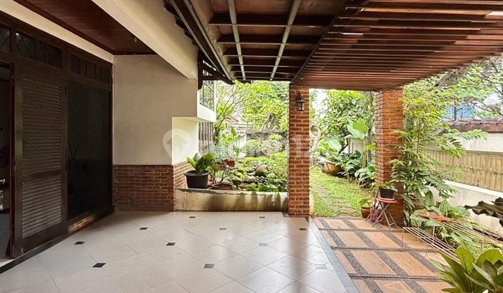 For Sale Rumah Siap Huni Dalam Komplek, Posisi Hoek, Akses Mudah 2