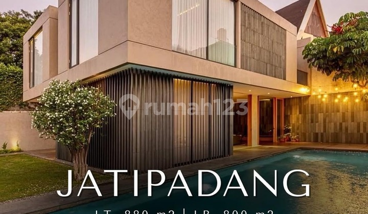 For Sale Modern Tropical Halaman Luas, Hadap Barat - Pejaten