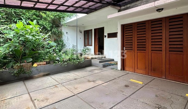 For Sale Rumah Hadap Timur, Dekat Ke Permata Hijau & Senayan 2