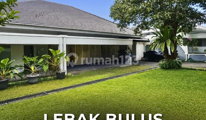For Sale Rumah Halaman Luas, Siap Huni Dekat ke Stasiun MRT For Sale Rumah Halaman Luas, Siap Huni Dekat ke Stasiun MRT