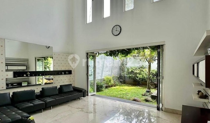 For Sale Luxury Modern 2,5 Lantai, High Ceiling - Taman Telaga Golf 2